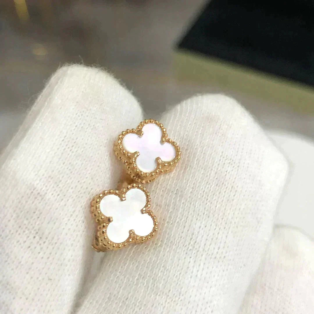 [Eternal Jewelry]CLOVER MINI 9.5MM WHITE MOP EARRINGS