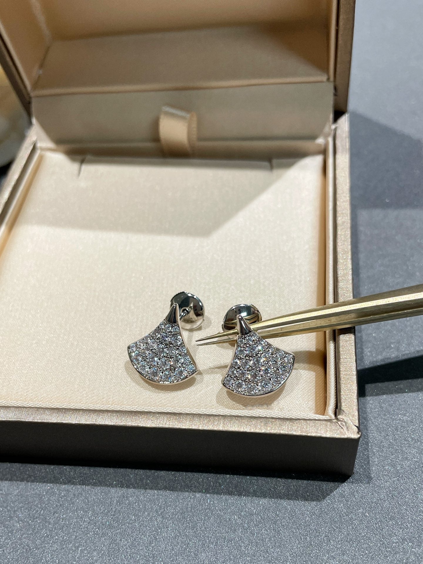 [Eternal Jewelry]DREAM STUD EARRINGS DIAMOND