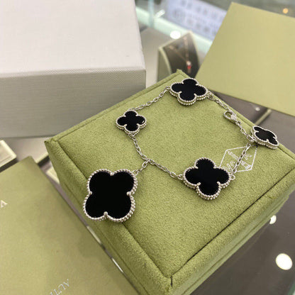[Eternal Jewelry]CLOVER 5 MOTIFS SIVLER ONYX BRACELET
