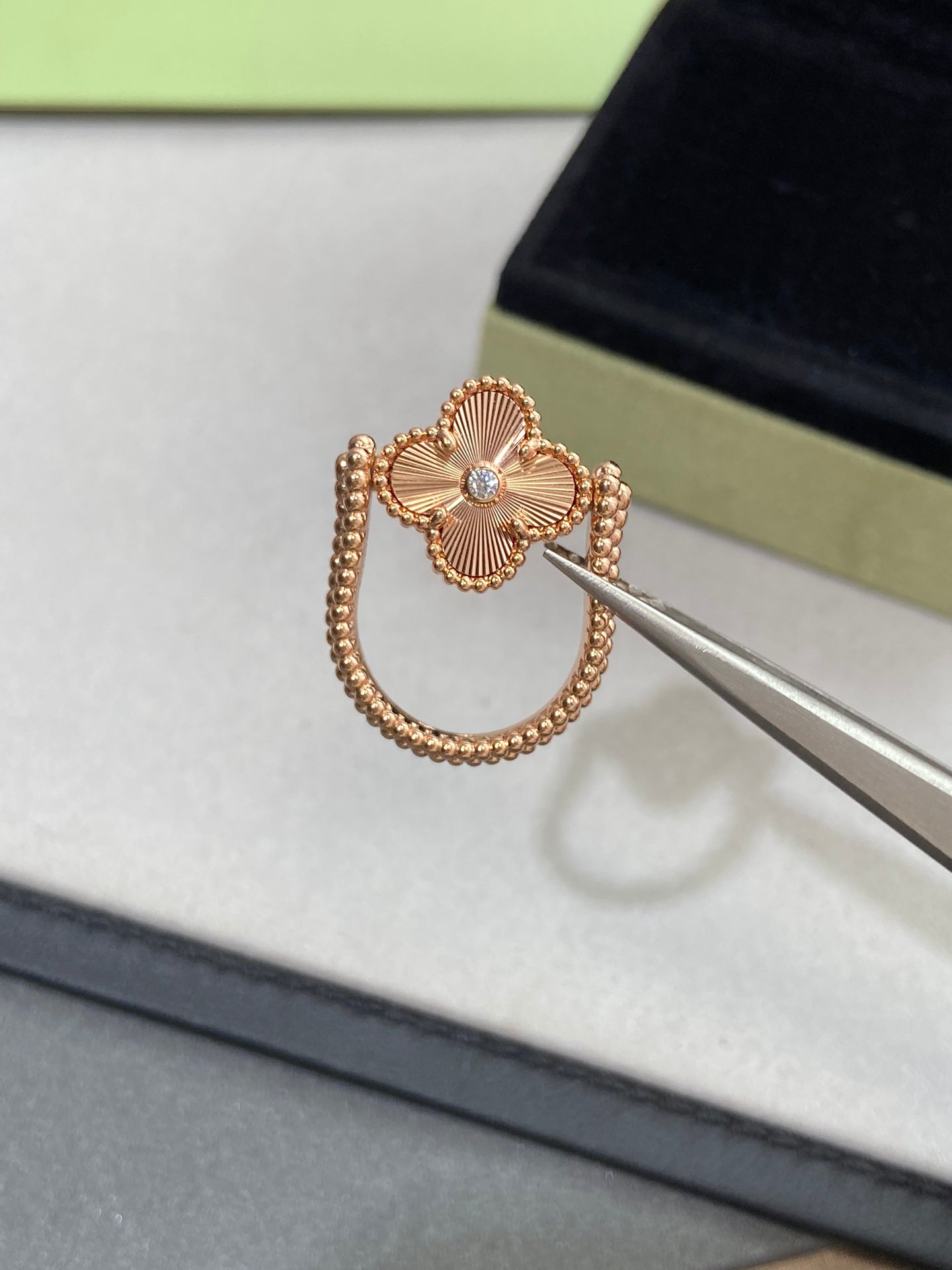 [Eternal Jewelry]CLOVER RIVERSIBLE PINK GOLD RING