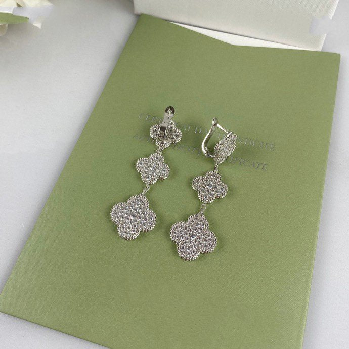 [Eternal Jewelry]CLOVER 3 MOTIF DIAMOND SILVER DROP EARRINGS