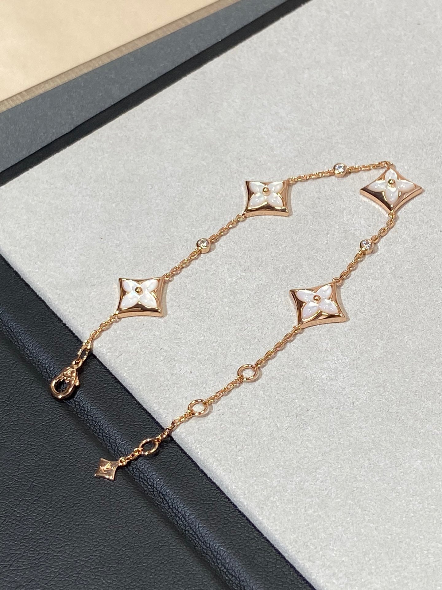 [Eternal Jewelry]STAR 4 MOTIF MOP DIAMOND PINK GOLD BRACELET