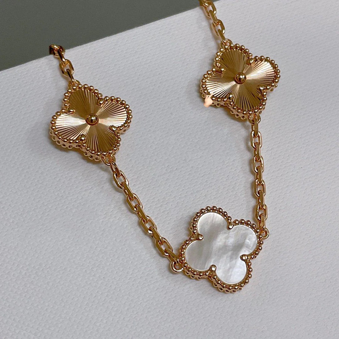 [Eternal Jewelry]CLOVER WHITE PEARL MOP 5 MOTIF BRACELET COLLECTION