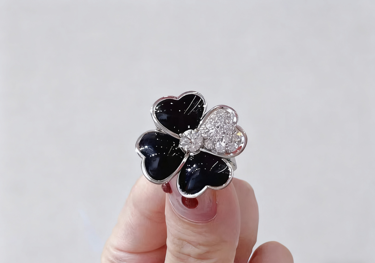 [Eternal Jewellery] Heart-Shaped Four-Leaf Clover Ring
