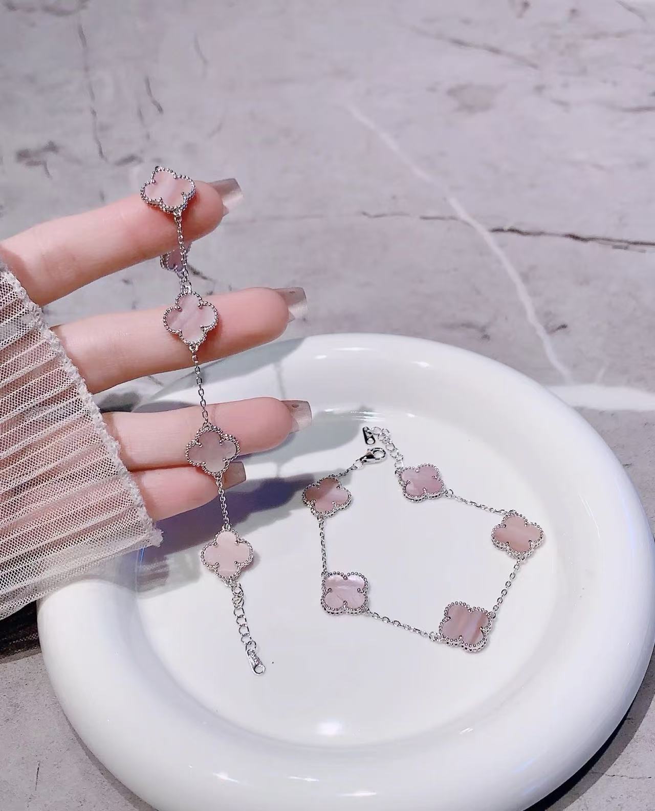 [Eternal jewelry]Light Pink Braided Bracelet