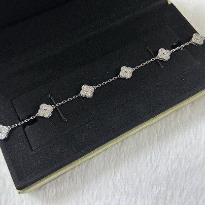 [Eternal Jewelry]CLOVER 6 MOTIF DIAMOND BRACELET