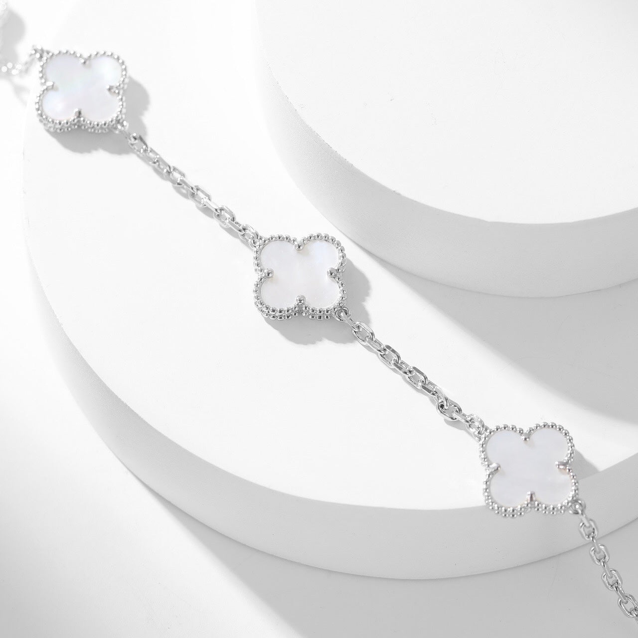 [Eternal Jewelry]CLOVER 10 MOTIFS WHITE MOTHER OF PEARL NECKLACE