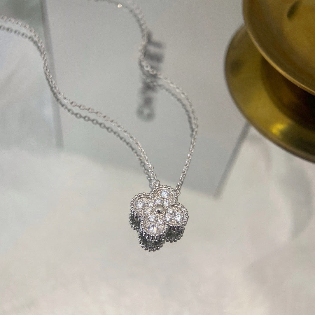 [Eternal Jewelry]CLOVER 15MM DIAMOND SINGLE FLOWER NECKLACE