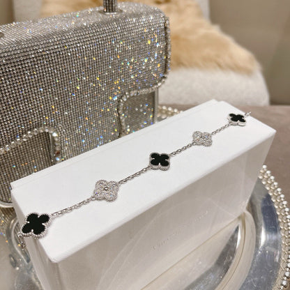 [Eternal Jewelry] CLOVER 5 MOTIF ONYXS BRACELET COLLECTION