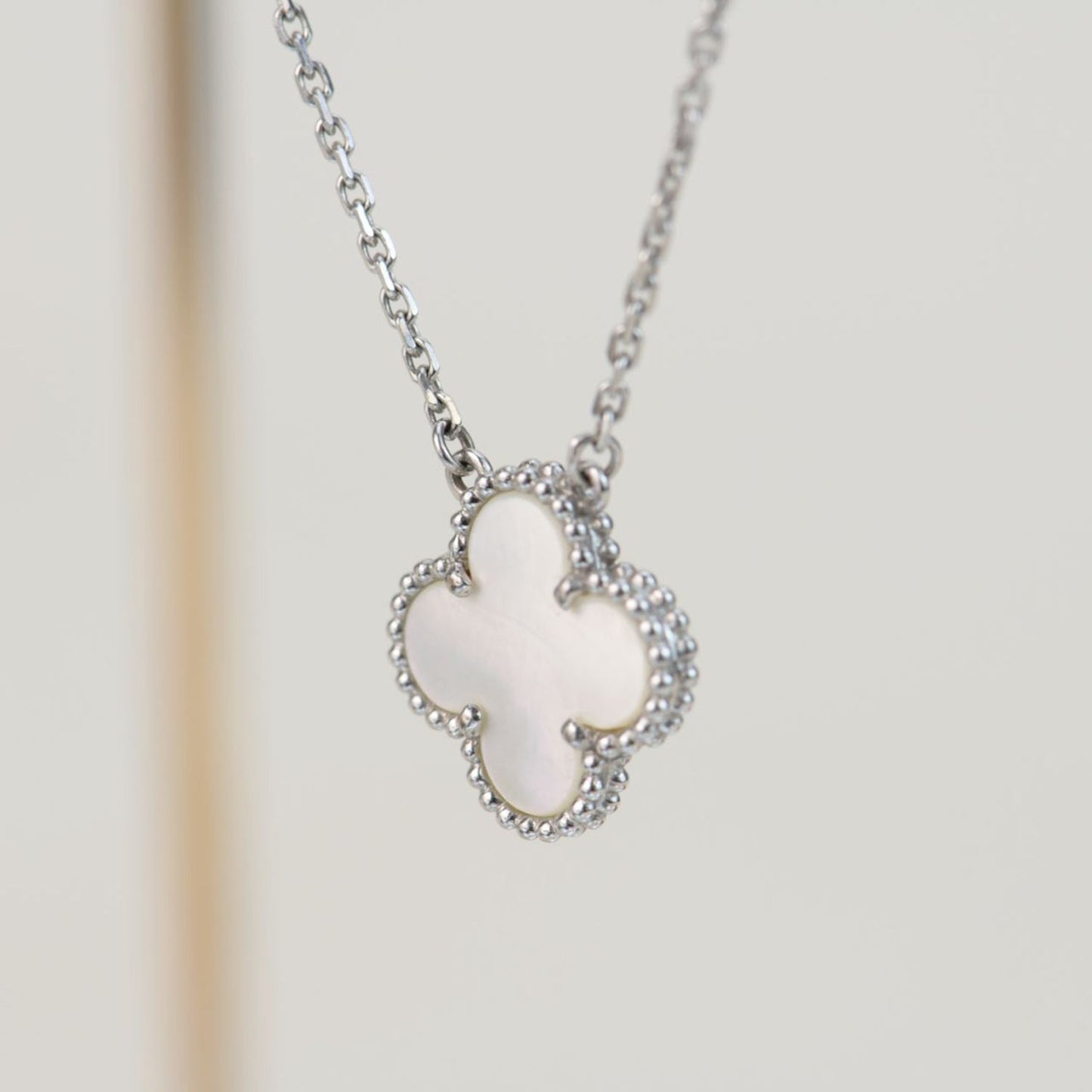 [Eternal Jewelry]CLOVER  15MM WHITE MOTHER-OF-PEARL SILVER