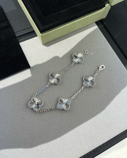 [Eternal Jewelry] CLOVER 5 MOTIF LASER BRACELET COLLECTION